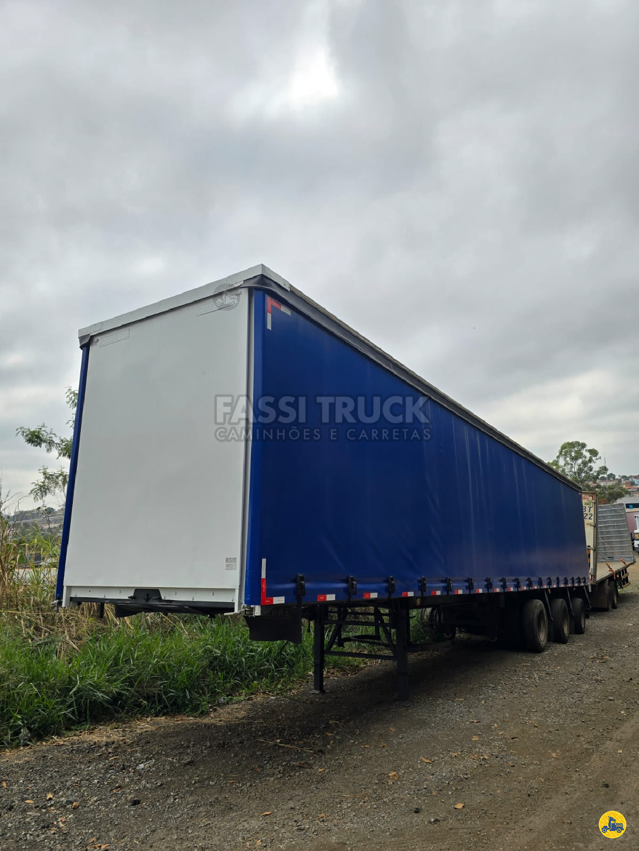 CARRETA SEMI-REBOQUE BAU SIDER Reta FassiTruck SAO PAULO SÃO PAULO SP
